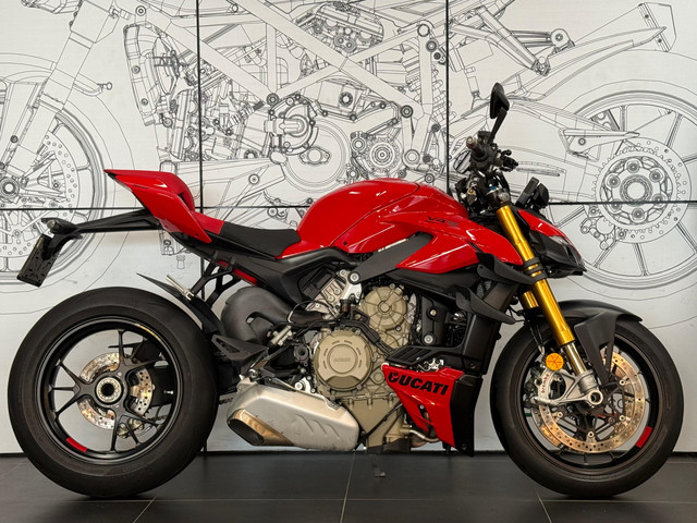 Ducati STREETFIGHTER V4 S Ducati STREETFIGHTER V4 S